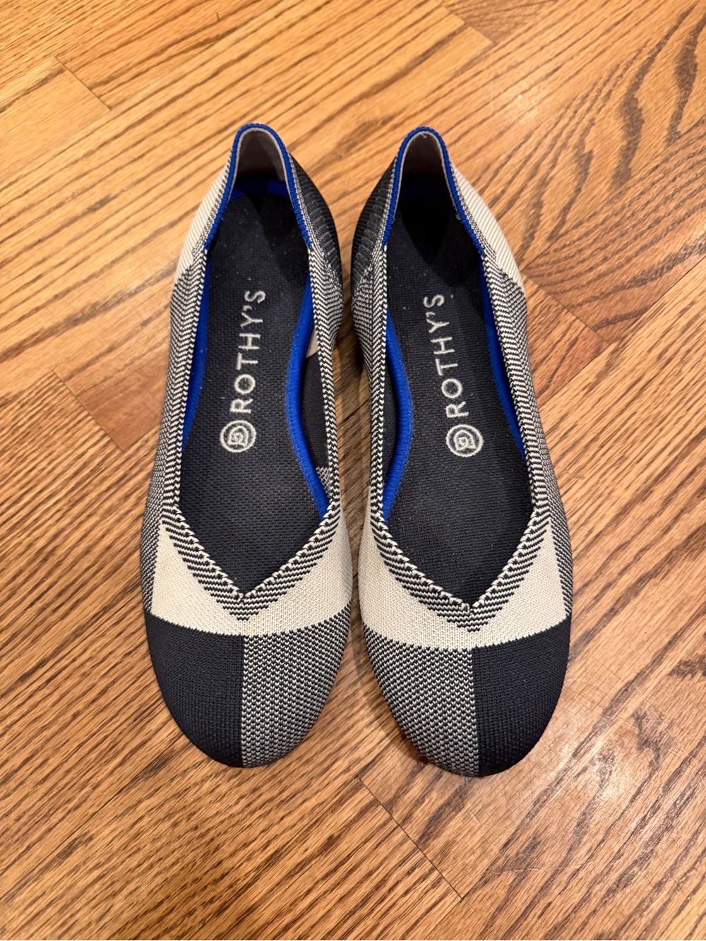 ROTHY'S THE FLAT ROUND CAPTOE BLACK/CREAM PLAID RETIRED PATTERN FLATS Size 8.5